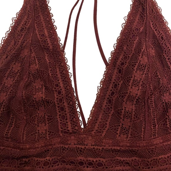Urban Outfitters Strappy Back Lace Halter Bralette In Burgundy - Picture 6 of 11
